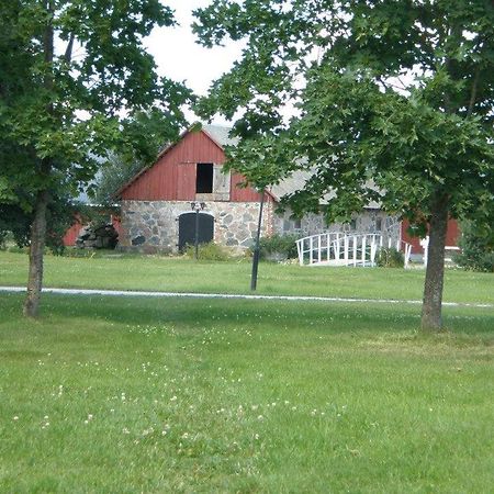 Sassi Talu Horsefarm Hotel Parnumaa Exterior foto